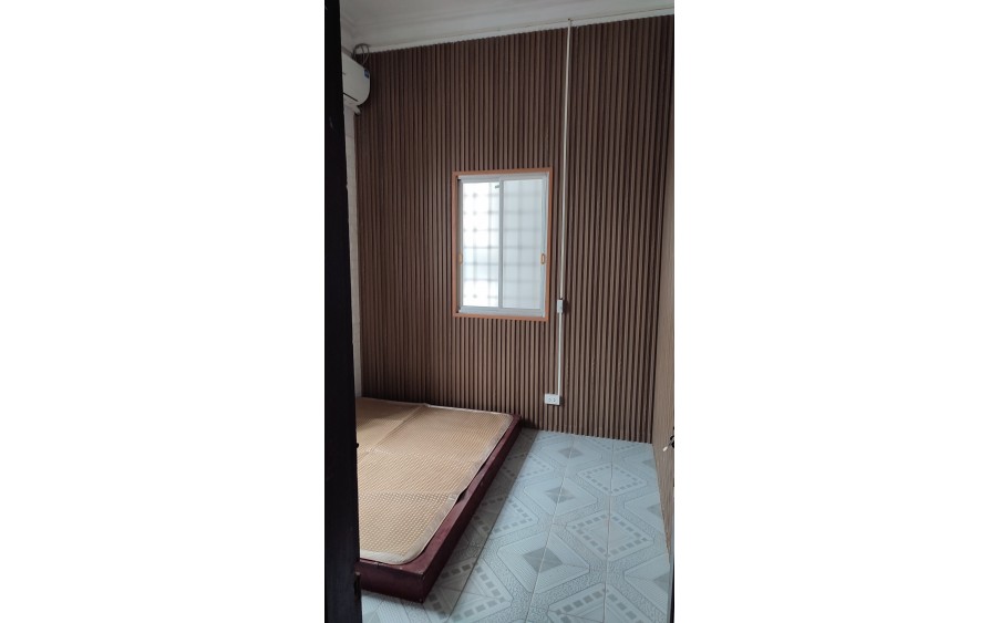 Cho thuê nhà nguyên căn Đại La, chỉ 8.5 triệu, 2.5 tầng, 33m², 3 ngủ, 2WC Full nội thất - ở GĐ